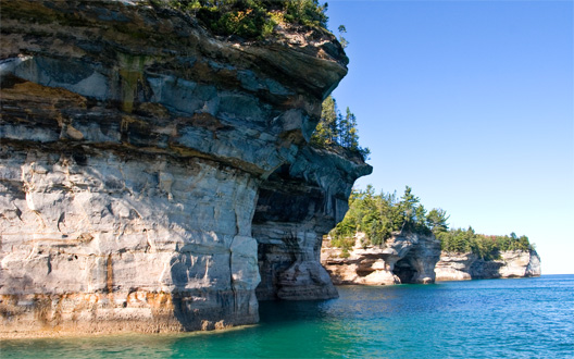 img_9448-pictured-rocks.jpg